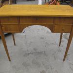 620 5358 WRITING DESK